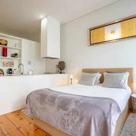 Апартаменты Living Bohoporto By Lovelystay